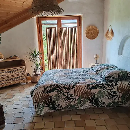 Vakantiehuis Bioclimatic Eco-friendly House Near Mauleon *